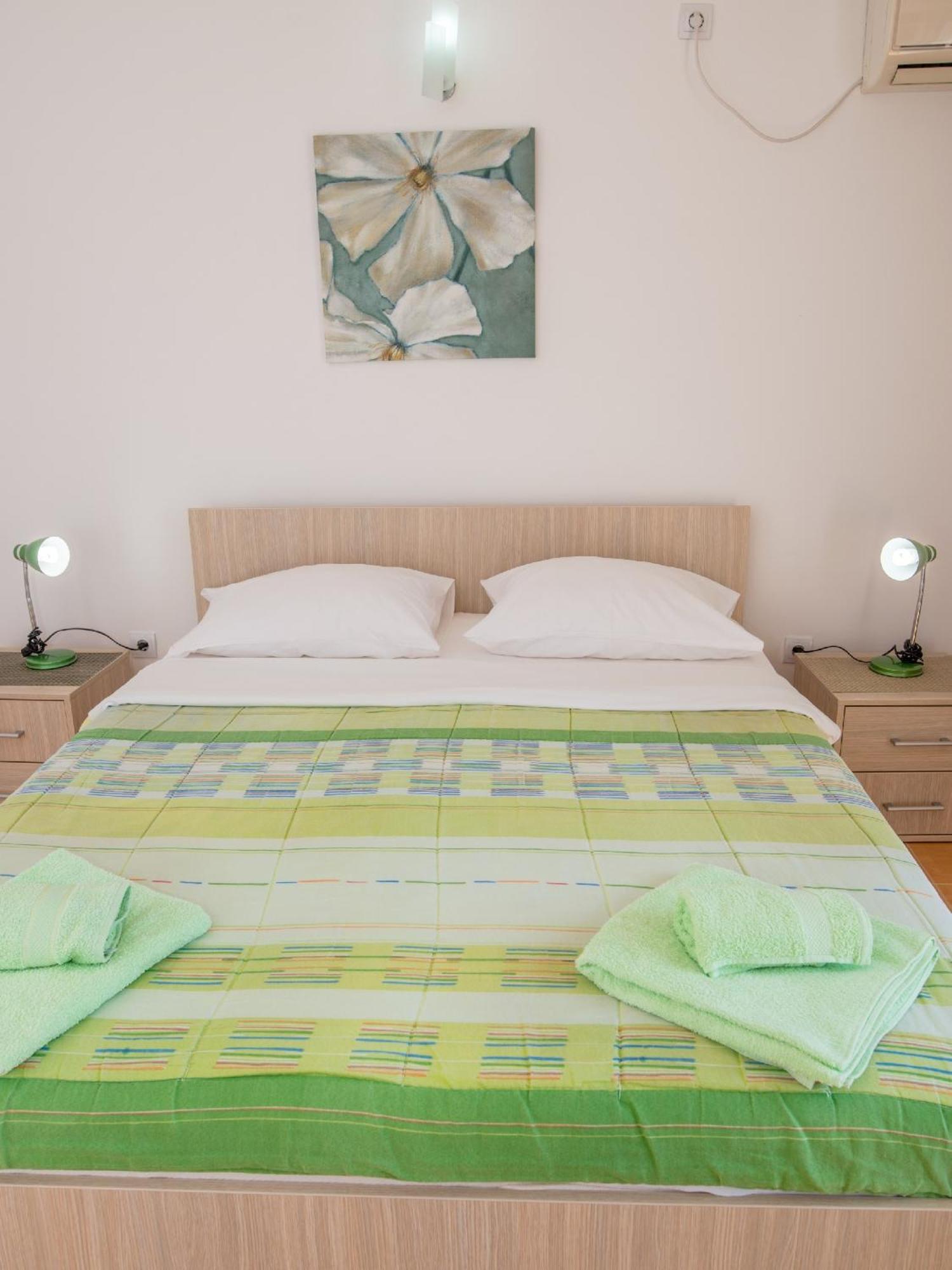 Villa Vjera Petrovac エクステリア 写真